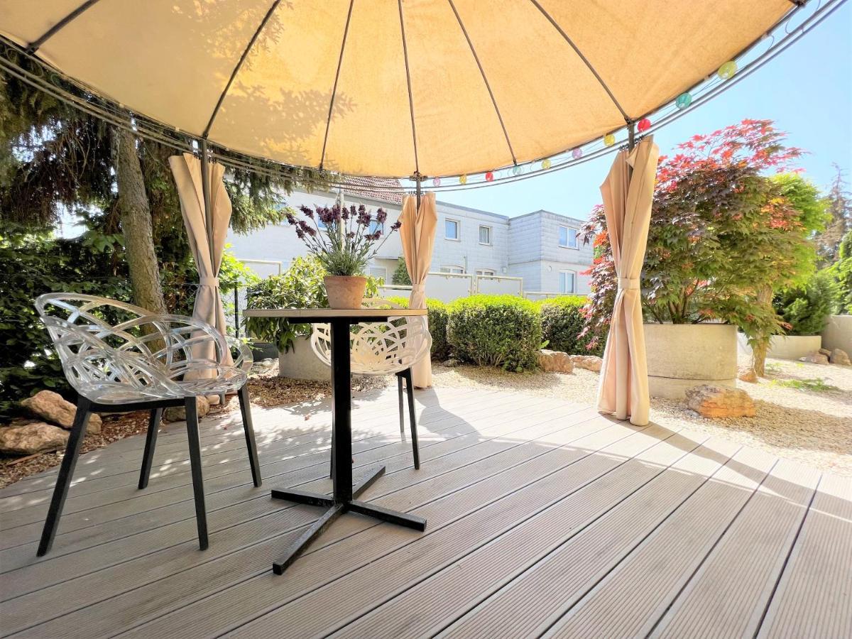 Korbstadt-Villa Rattan-Design Mit Balkon, Garten, Arbeitsplatz, Kueche Lichtenfels  Esterno foto